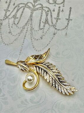 Vintage Damascene Brooch #cz614
